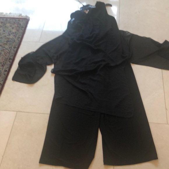 EST 1946 black  cape evening jumpsuit - Picture 6 of 7